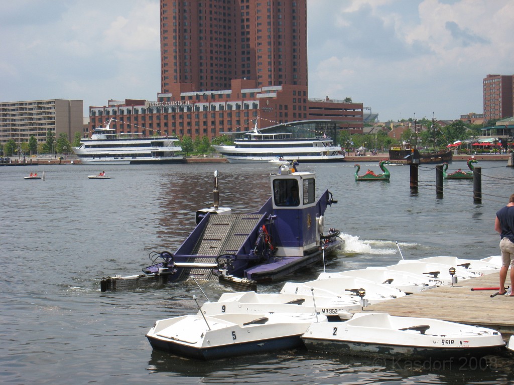 Baltimore MD 2009 0670.jpg - A 4th of July trip to Washington DC in 2009 included a stop in Baltimore MD to see the National Aquarium.